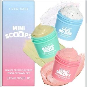 NIB Mini Scoops Mini Ice Cream Flavored Wash Off Mask Set in 3 Different flavors